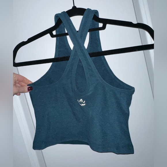Beyond yoga cropped tank - Picture 2 of 4